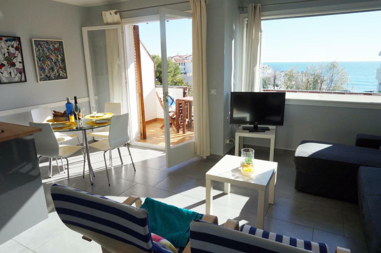 Апартаменты Cala Balmins Sea View Сиджес Экстерьер фото
