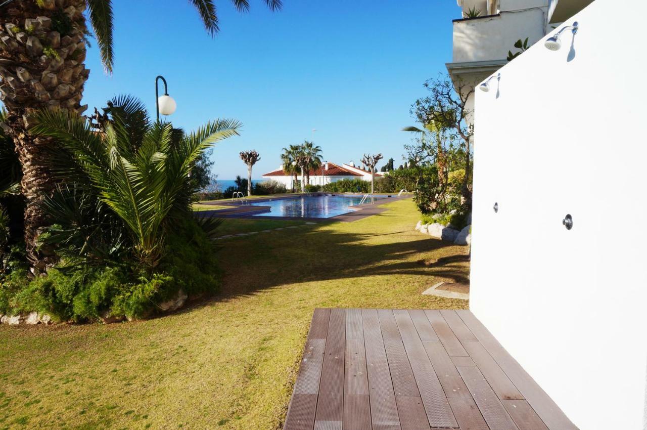 Апартаменты Cala Balmins Sea View Сиджес Экстерьер фото